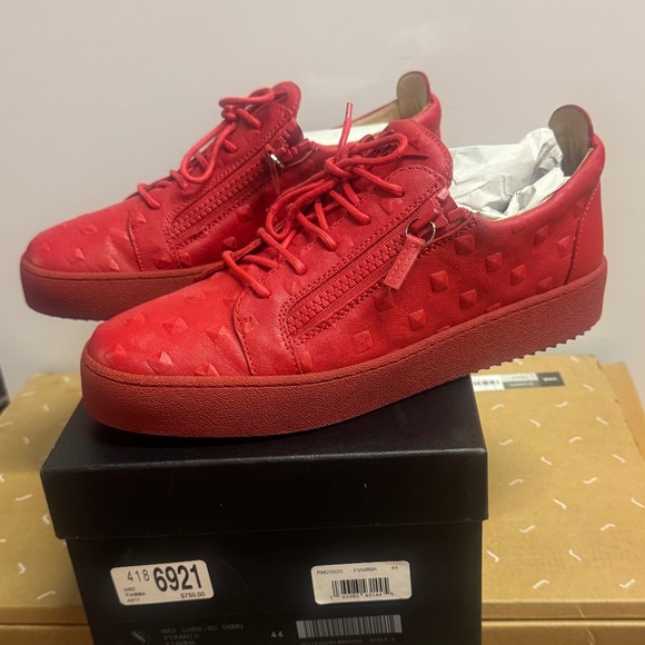 giuseppe zanotti - Picture 1 of 2